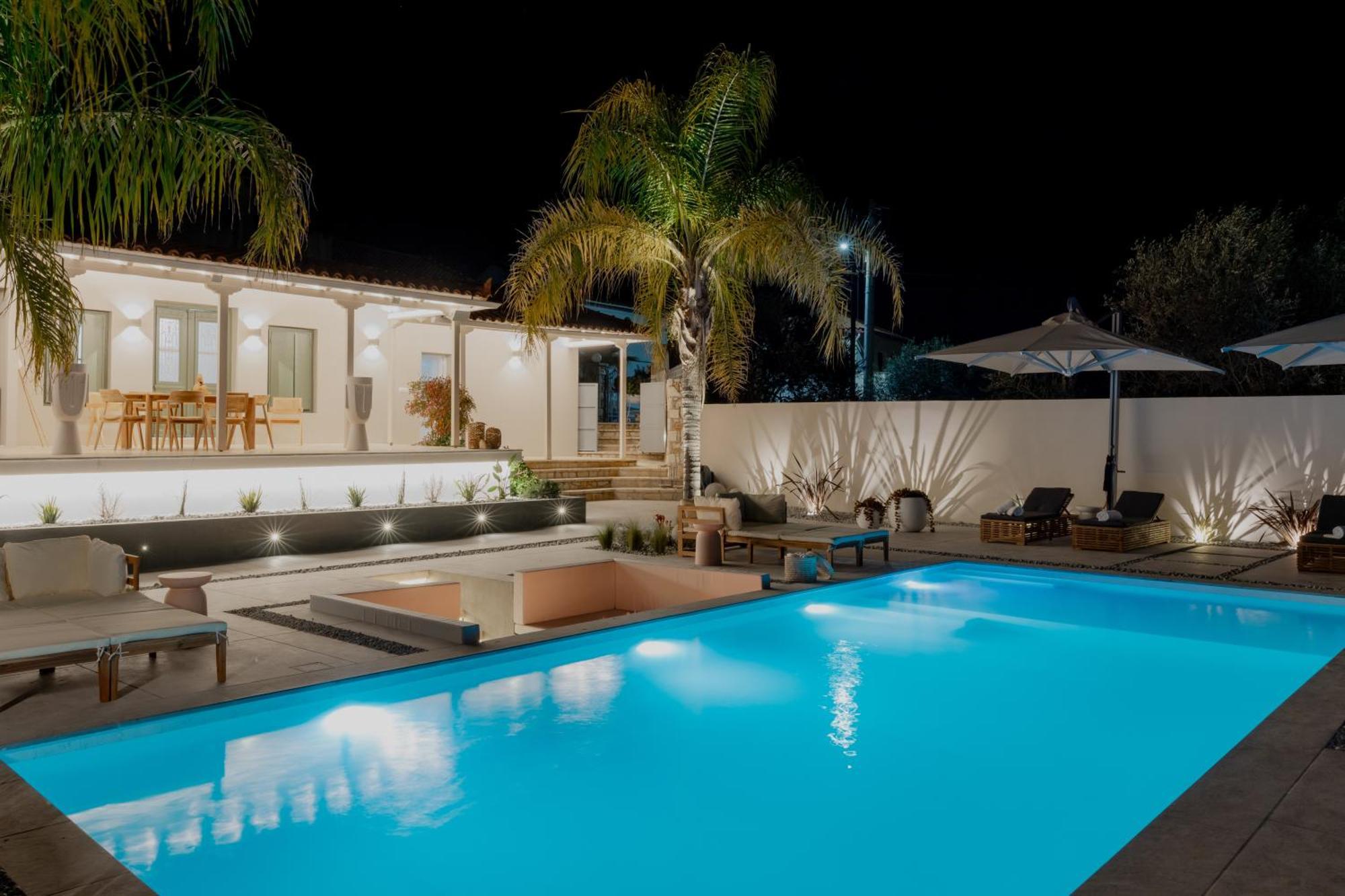 Nafplio Blue Topaz Poolside Villa Extérieur photo
